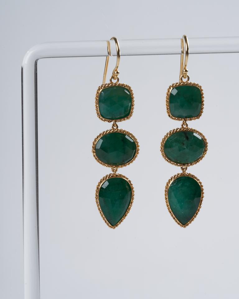 18k gold and emerald earrings
