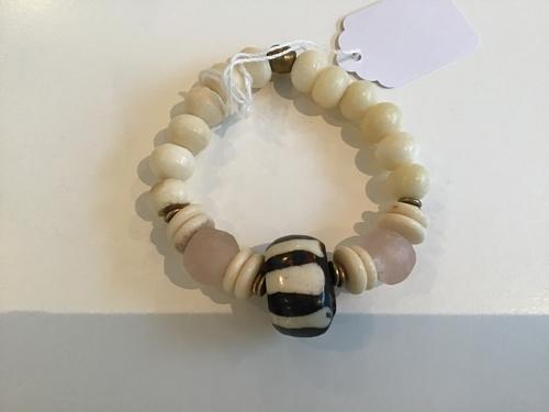 Bracelet in Blush/Natural by Soulpepper B065