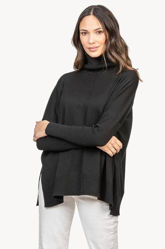 Oversized Turtleneck Sweater in Black by LillaP