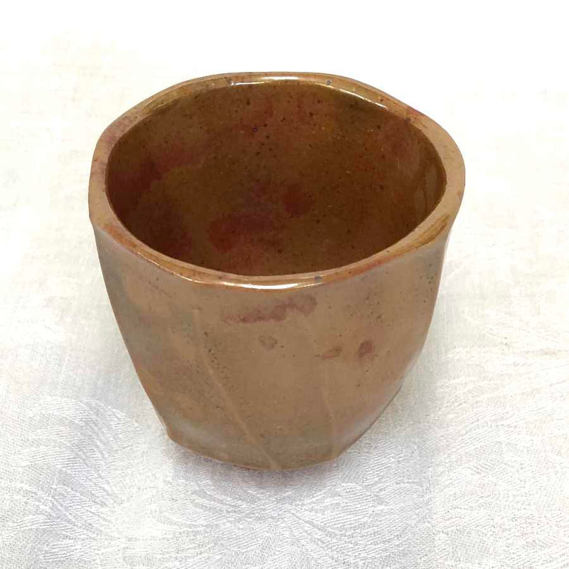 Faceted small cup